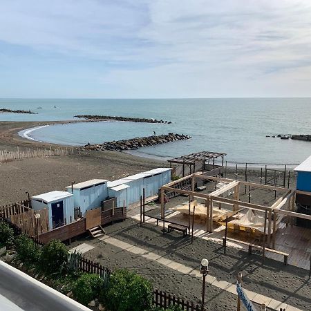 לדיספולי Roma Meraviglioso Attico Sul Mare מראה חיצוני תמונה